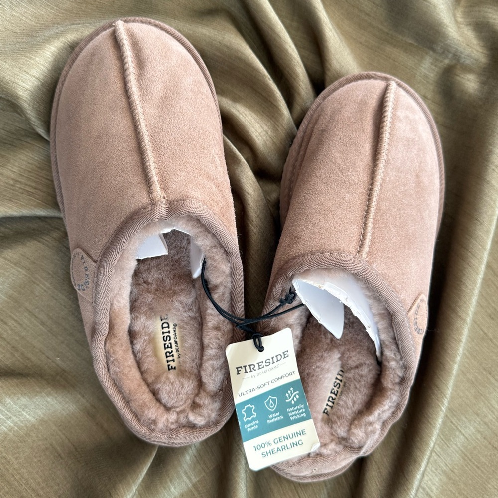 Fireside Shearling Slippers in Brown